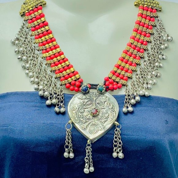 Beaded Chain Necklace With Silver Kuchi Pendant, Handmade Beaded Necklace - Picture 2 of 9